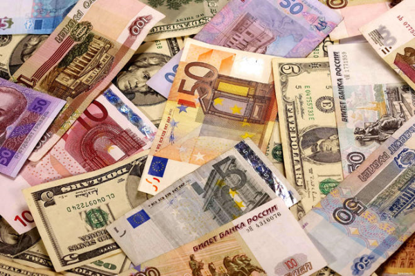 Rusiyada dolların kursu: rubl yenə ucuzlaşdı